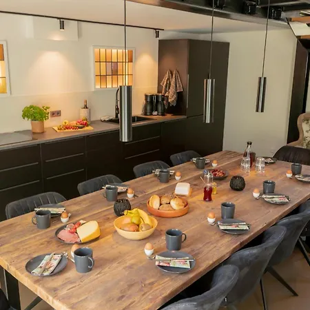 Lebensart In Der Kleinen Kapelle *