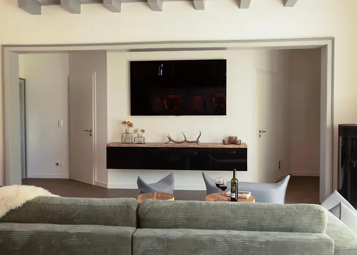 Lebensart In Der Kleinen Kapelle * 内托芬